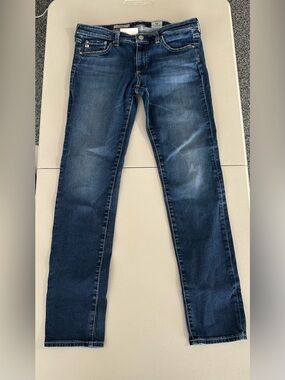 AG brand the stilt cigarette leg women’s jean